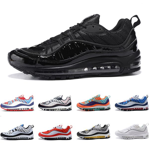 

men designer running shoes chaussures triple black gundam nyc cone white tour yellow mens womens trainer sports sneakers zapatos 36-46