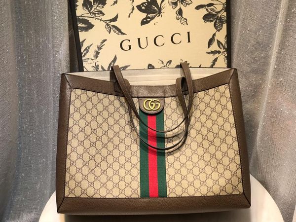 

A2019 premium handbag 2019 luxury brand female handbag famous designer handbag famous designer luxury backpack44*34*14CM