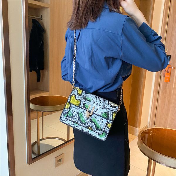 

роскошные сумки женские сумки высокого качества серпантин малые площади crossbody сумки wild girls змея печати плеча сумка