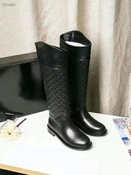 

designer-oots, women's dress boots, designer women's casual boots, Black