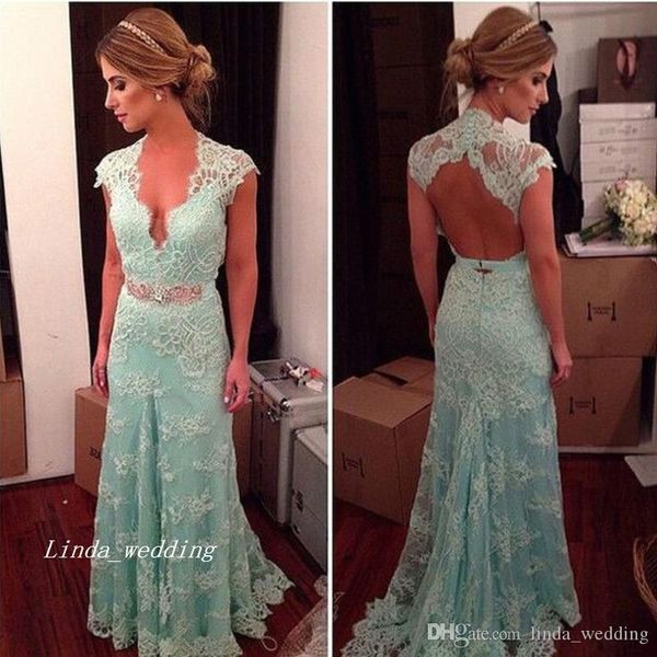 2019 a buon mercato Noble Vintage Lace Appliques Abito da damigella d'onore Domato Cerimonia di nozze Collo a V Donne lunghe Donne Domestica Formale Maid of Honor Gown Plus Size Personalizzato