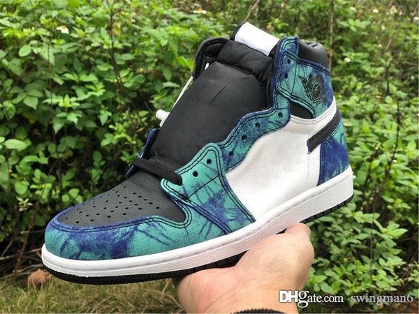 

2020 air aauthentic 1 high og retro wmns tie-dye basketball shoes white black aurora green woman man sports sneakers cd0461-100 with box