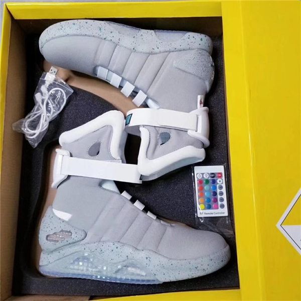 

Fashion Air Mag Back To The Future Мужчины Повседневная обувь Лучшее качество Серый Синий Красный Назад В будущее Marty McFly LED Кроссовки с коробкой