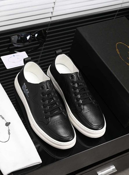 

2020 new casual shoes are made of pure imported high-grade first-layer cowhide soft, comfortable, elegant, noble, luxurious and fashionable1, Black