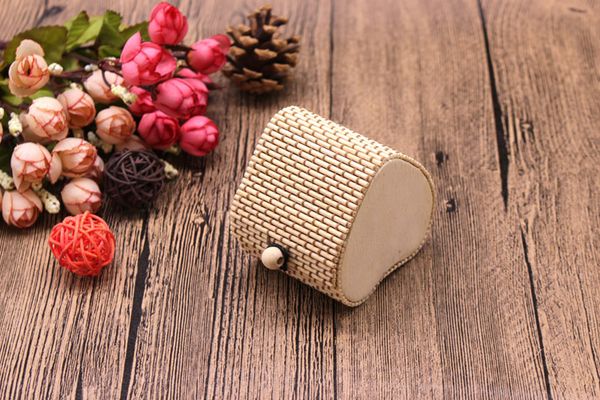

wedding bamboo candy box round heart wooden case european style original personality creativity exquisite handwork favor box