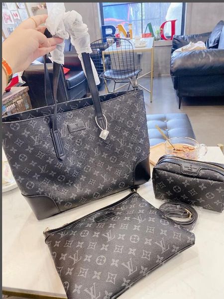 

classic new 2020 ladies classic handbag leather wild selling large capacity three-piece shoulder bag female crossbody bag
