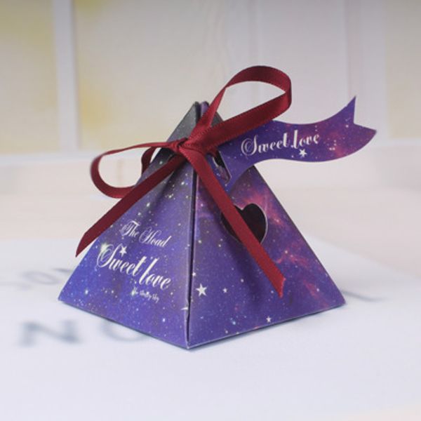 

100pcs/lot starry sky style gift box triangular pyramid candy box wedding gifts for guests wedding decoration