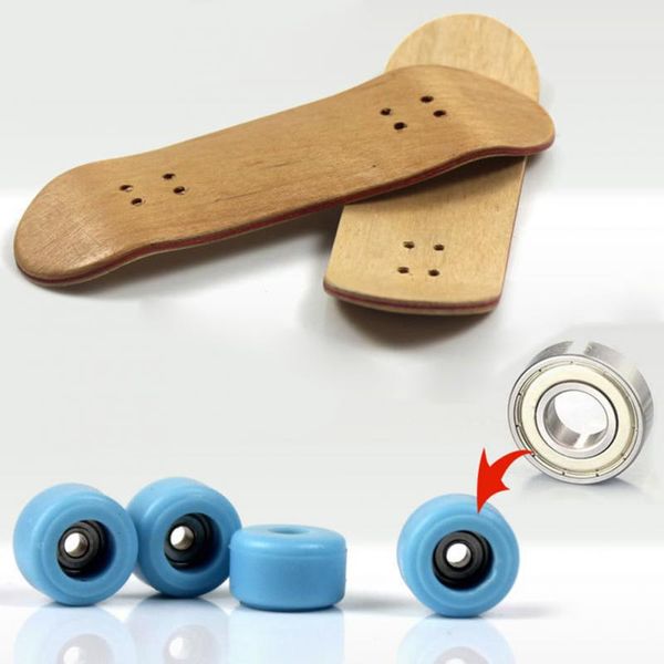 

brand new pu maple wood cute party favor kids children mini fingerboard key skate boarding toys drop shipping