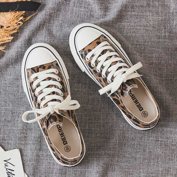 

2019 spring new flat-bottom white shoes students wild low-cut casual shoes, Black