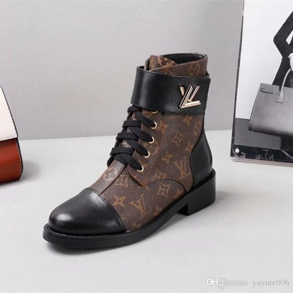 

19ss Luxury New Women's 6cm High Heels Black Genuine Leather With Spikes Red Bottom Martin Boots, Ladies New Fashion Wedges Winter Shoe