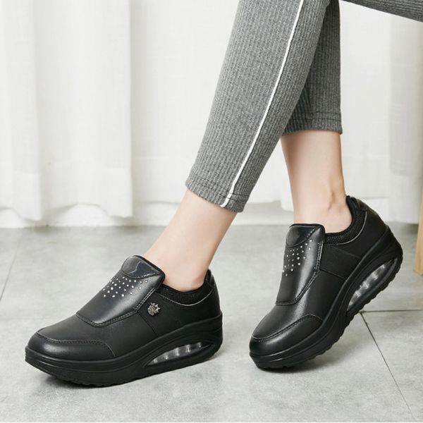 

5CM Height Increase Women Toning Shoes Waterproof Leather Wedge Sneakers Lady Body Shaping Fitness Shoes Antislip Platform Shoes, Black