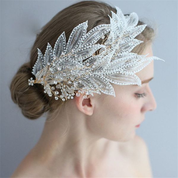 

модные аксессуары свадебные прически pearl ободки невесты белые кружева кристалл tiara цветочные элегантные украшения rhinestone свадебные в, Golden;white