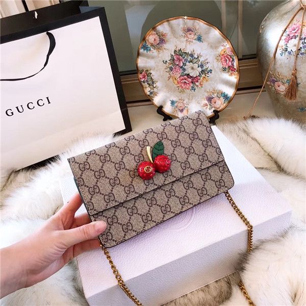 

Bolsa de Ombro bags_shoes_dong