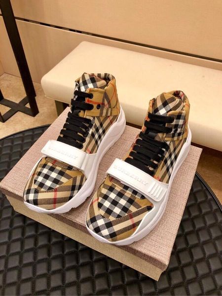 

British classic men's breathable casual shoes high quality men's outdoor sports shoes fashion men's boots original box packaging