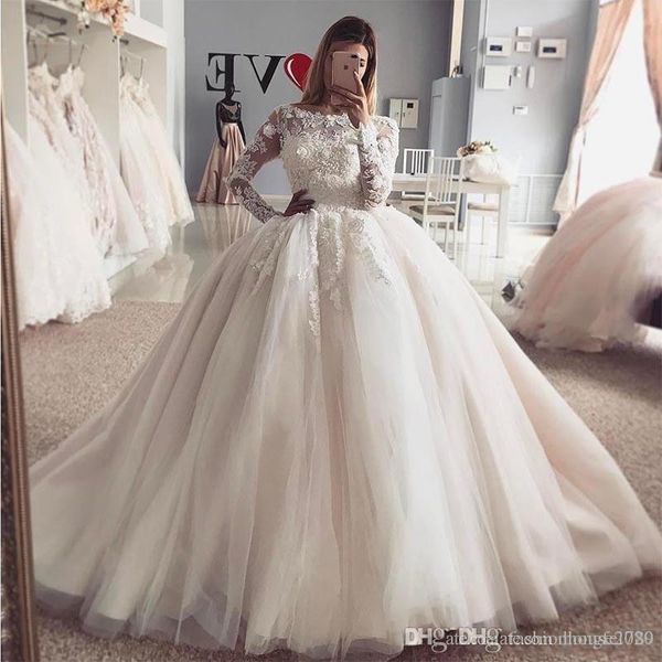 

new fashion princess lace ball gown wedding dresses bateau neck 3d floral applique floor length pleats wedding dress bridal gowns custom, White