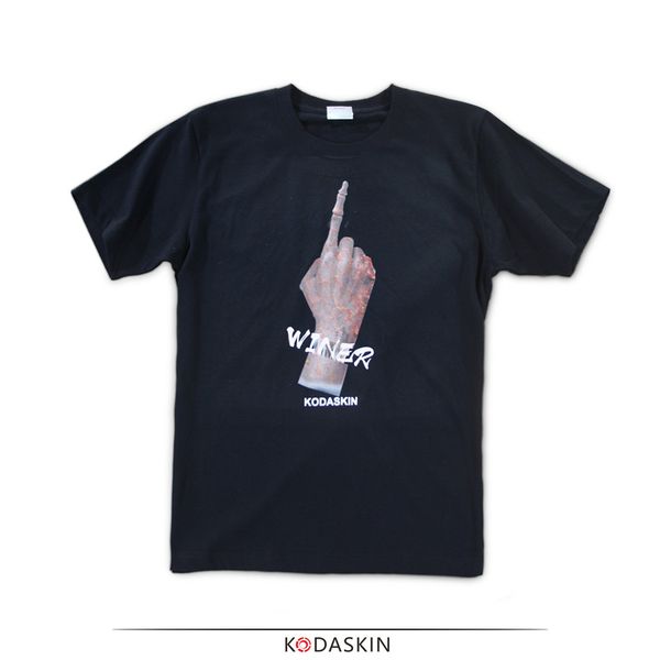 

kodaskin 2018 male loose round neck half-sleeved wind rrinting fashion summer winer motorola t-shirt