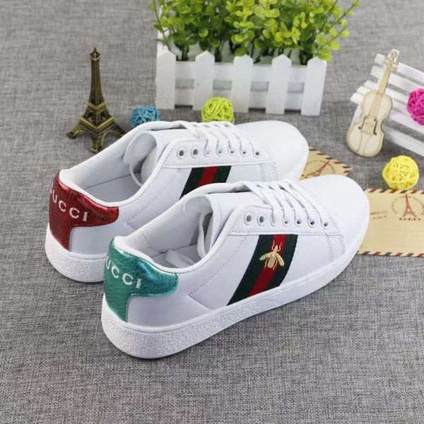 

New 13 aaa 13 gucci luxury men women neaker ca ual hoe low italy brand ace bee tripe hoe walking port trainer chau ure pour, Black