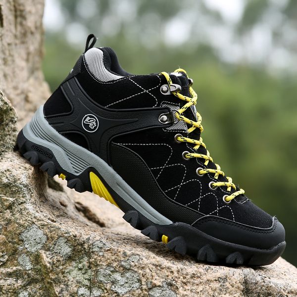 

2018 big size new men boots for men winter snow boots warm fur&plush lace up high fashion footwear sneakers 36-45, Black