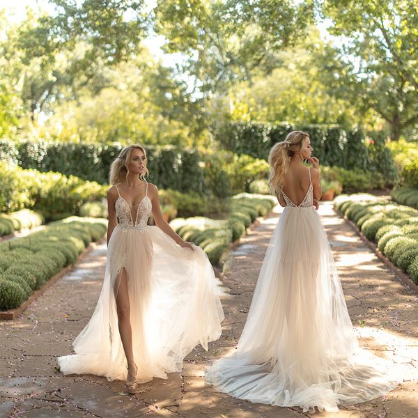 

2020 bohemian champagne bridal dresses spaghetti appliqued beaded wedding dress backless high side split ruffle sweep train robes de mariÃ©e, White