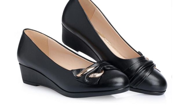 

2019 women's shoes in spring and autumn with new style slope heel round head bowknot mother shoes#w66, Black