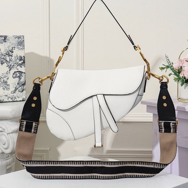 

designer luxury women handbags saddle bag classic luxury shoulder messenger paragraph rivet broadband saddle bag 25.5x20x6.5cm type1