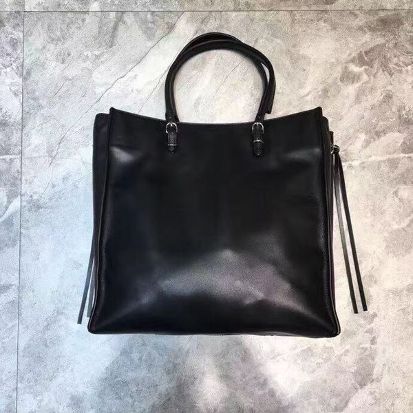 

designer-classic ladies leather handbags french big designer handbags fashion trend vip high-end custom quality with long shoulder strap