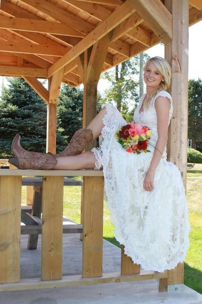 

осень кружева boho короткие свадебные платья хиппи линии v шеи длина чая короткое пляжное свадебное платье великобритания без сапог свадебно, White