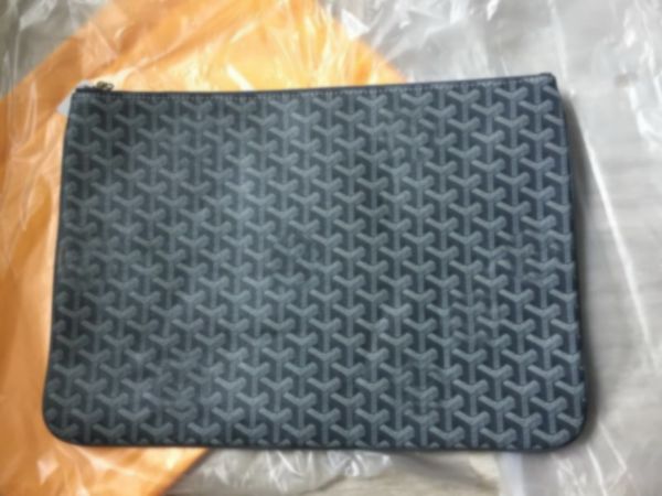 

2020 new color paris style famous brand men women classic clutch bags fashion large and medium size gy clutch purse handbag