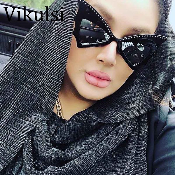 

rivet butterfly sunglasses women trend fashion lady oversized big cat eye sun glasses female black glasses gafas uv400, White;black