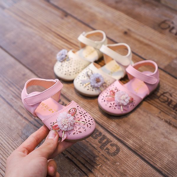

newborn girls toddler baby baotou sandals princess shoes for little girls korean flower cute hollow beige pink beach sandals new, Black;red