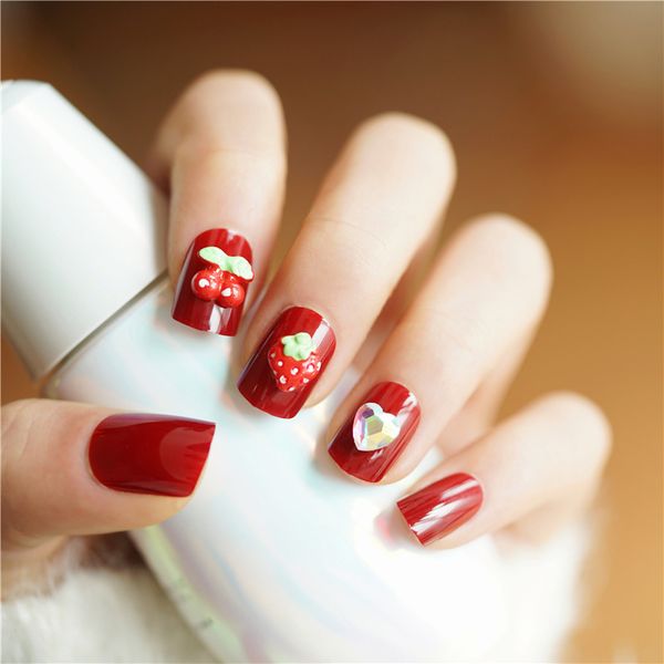 

24pcs wine red strawberry fake nails full cover diy finished product ins artificial french section pointed false nails with glue, Red;gold