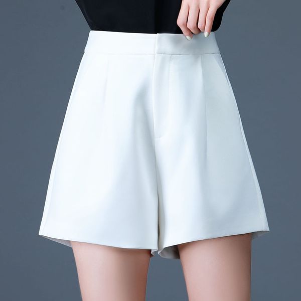 

2020 women's plus size minipants summer female plus size pants three-color pleated women casual short shorts clothes cloting, Black;white