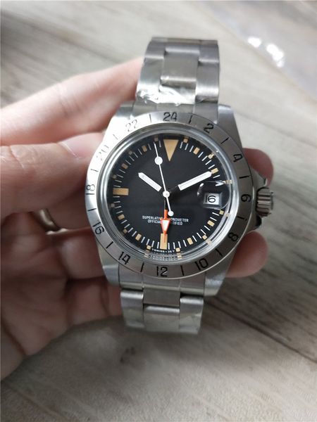 Heißer VERKAUF Herrenuhren Top-Qualität Uhr Vintage-Stil Edelstahlband Armbanduhren mit schwarzem Zifferblatt R28