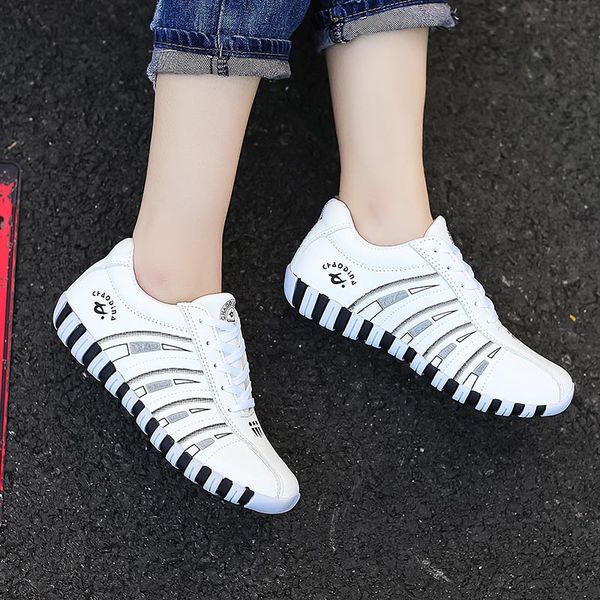 

large size pu leather supersoft women's shoes 2020 summer sneakers woman sport shoes running sneakers sports women a-425