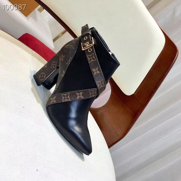 

the lastest fashion luxury 23ss boots womens shoes brand half ankle boot lady designerss genuine leather dress boots casual with box, Black
