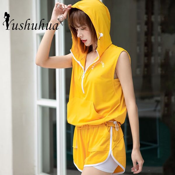 

два piece set женского летней running костюмы сыпучего 2pcs с коротким рукавом с капюшоном + шорты женских фитнес спортивных костюмов, White;red