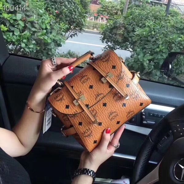 

2019 MOM Women Messenger Bags Cosmetic bag Women Designer Bag Tote Shoulder Bags Vintage Cosmetic Handbags Shopping bags small purses Wallet