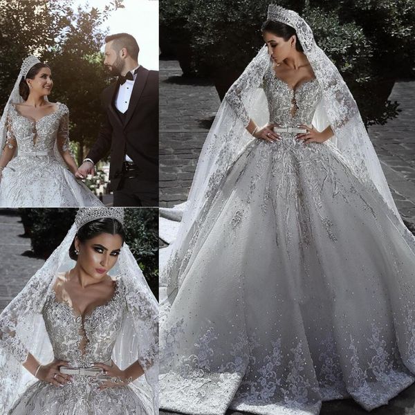 Картинки по запросу "шикарные свадебные платья"