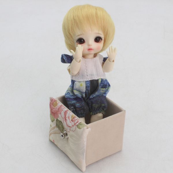 

fashion golden short hair wig hairpiece for 1/8 bjd doll diy making