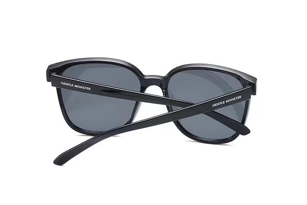 

роскошные дизайнерские солнцезащитные очки для женщин 0062 классический летний модный стиль металлическая рамка очки для глаз высокое качест, White;black