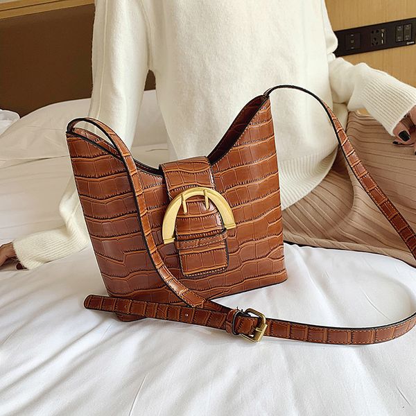 

ladies shoulder bag new retractable bucket bag vintage stone pattern handbag underarm