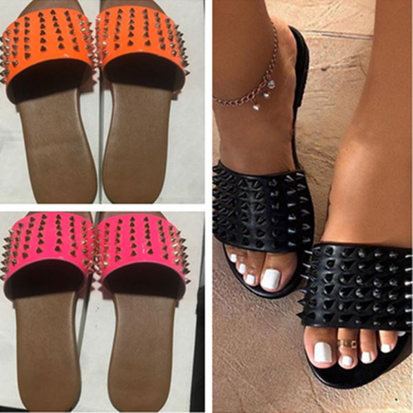 

women designer sandals shoes rivet slippers summer beach slipper stud slippers non-slip leather casual spikes shoes fashion flip flop d62201, Black;grey