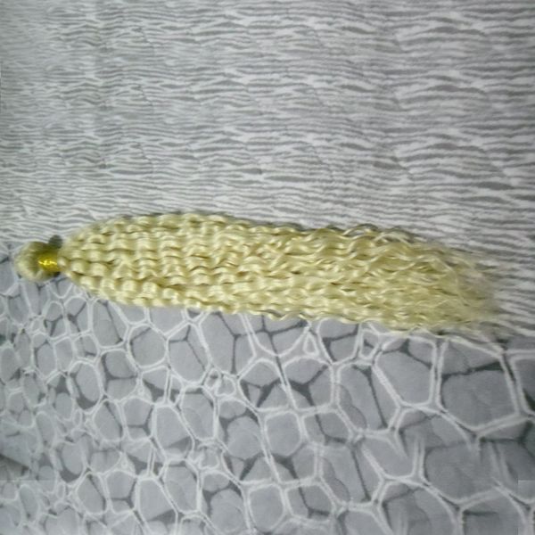 Fasci di tessuto per capelli malesi biondi 100G Fasci di tessuto per capelli umani ricci crespi Fascio malese Non-Remy Tessitura per capelli da 8-28 pollici