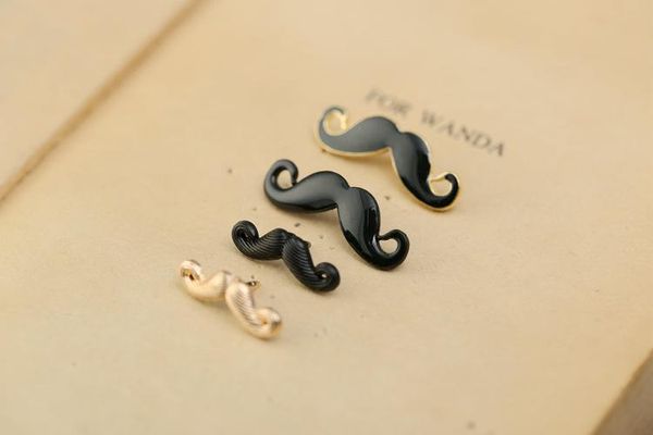 

мода черный усы эмаль броши булавки малый костюм воротник рубашки лацкан дешевые настройки бейджей для мужчин boy груза падения оптовая, Gray