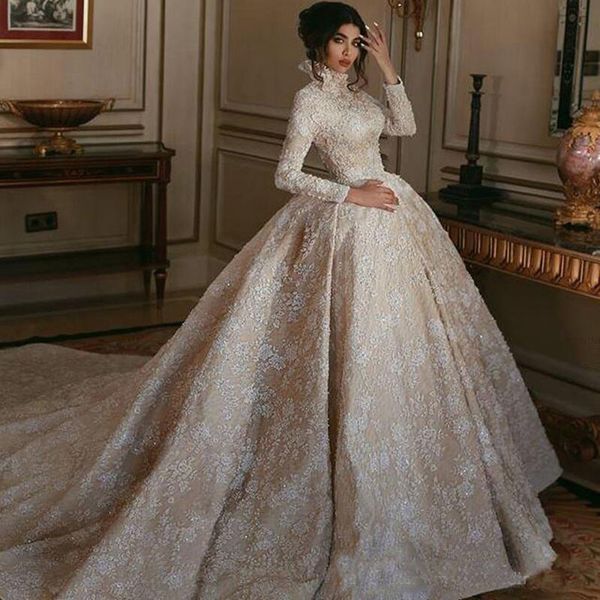 

2019 Luxury High Neck Champagne Ball Gown Wedding Dresses White Lace Appliqued Long Sleeves Middle East Arabic Bridal Gowns Court Train