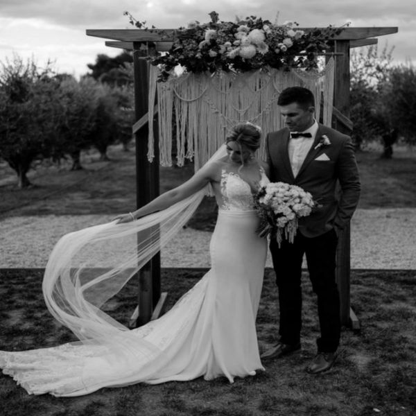 

fancy boho country wedding dresses australia illusion button back mermaid wedding dress appliques fall garden bridal gowns 2019 for women, White