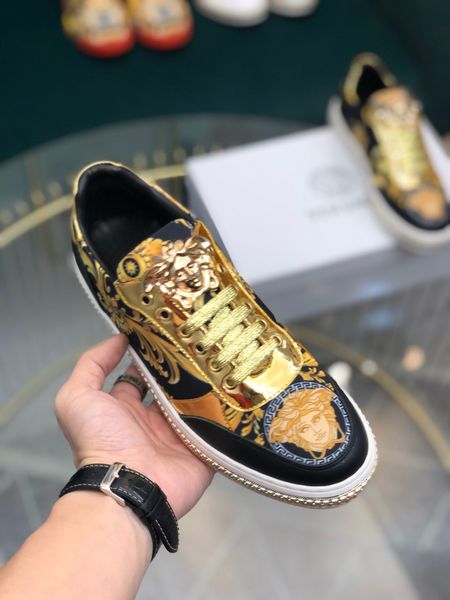 

on dhl platform, casual retro basketball shoes, designer triple luxury men's shoes, sports red sandals, golden wear-resistant03, Black