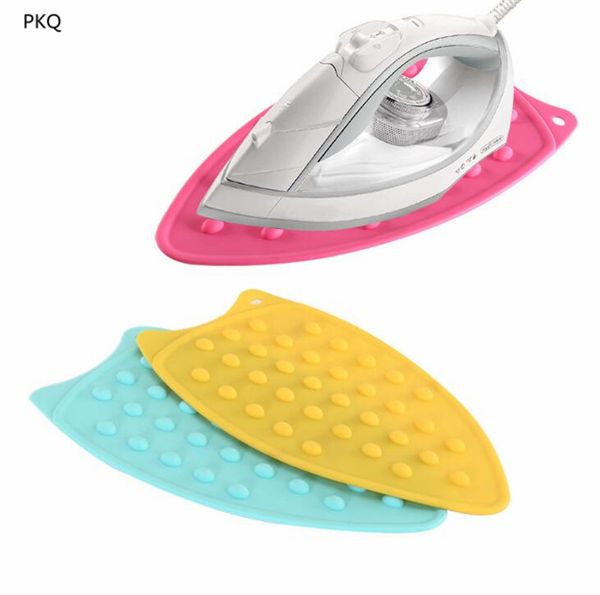 

1pcs creative non-stick anti-slip heat resistant silicone iron mat safety protection ironing rest pad insulation boards