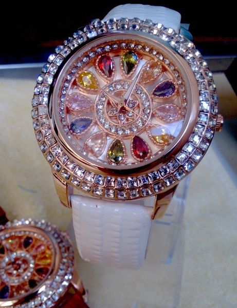 

luxury elegant women watches fashion lady genuine leather diamond table dress watch lady's wristwatch rhinestone watches clock, Slivery;brown