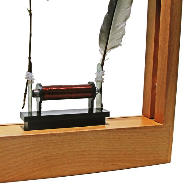 

lightweight object slow motion frame led optical illusion sculpture slows down time action picture frame deskhome decoration